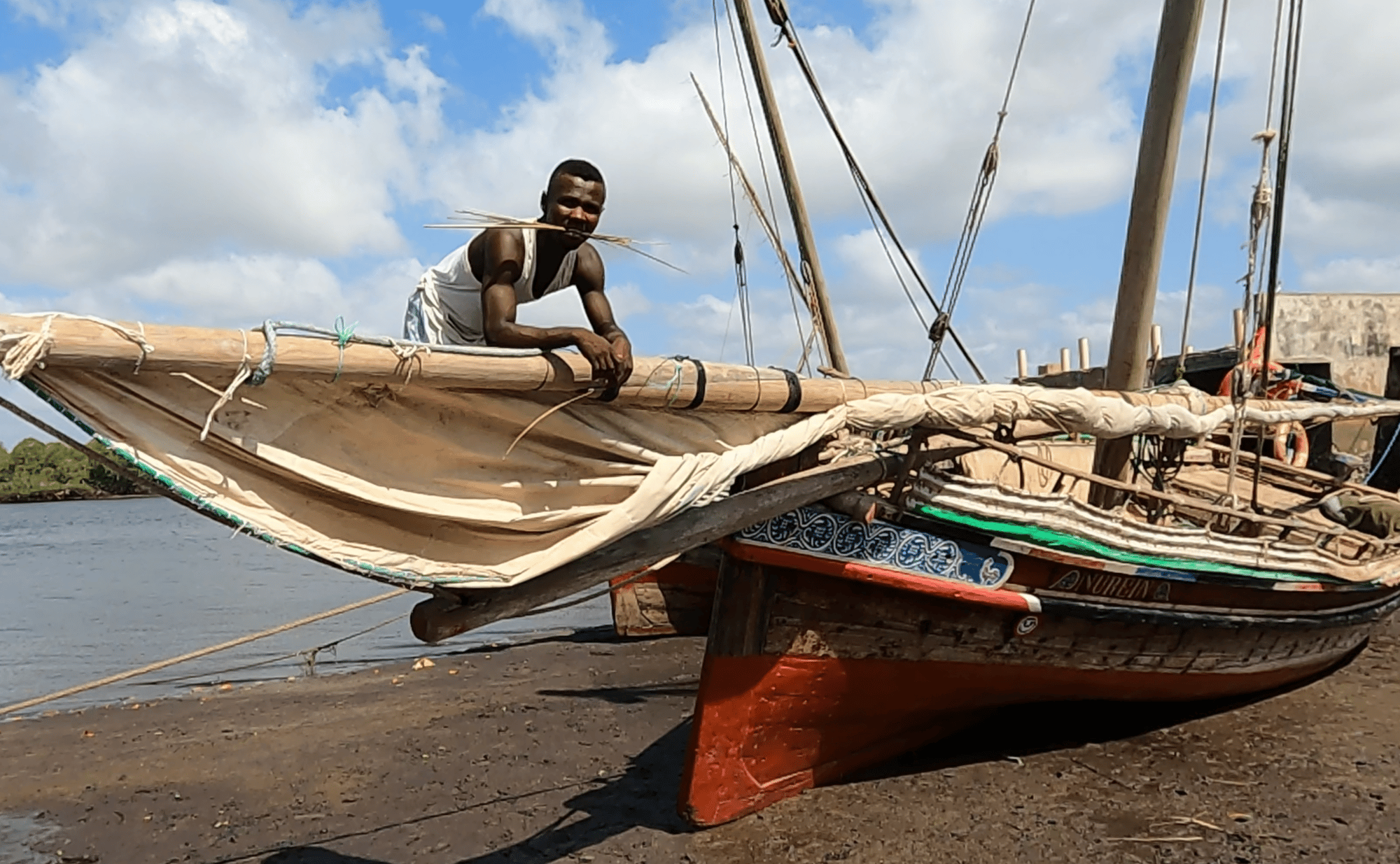Boat builder in Matondoni, Lamu, Kenya