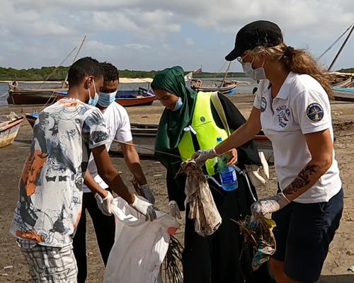 dd48bea0-eb0a-4f33-8a97-2a8ec89b8faa-1